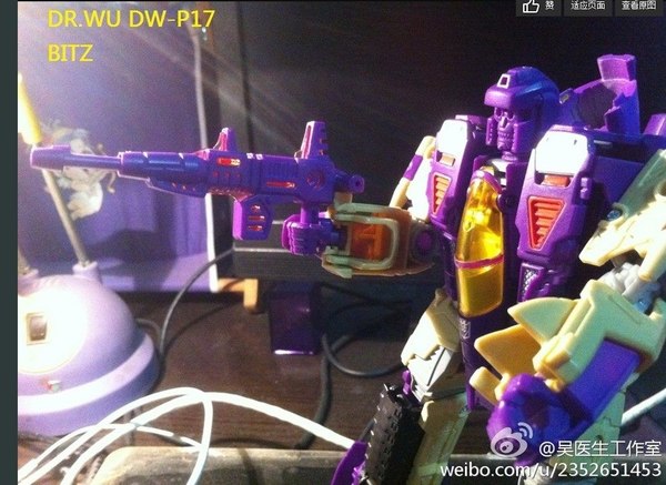 Dr Wu DW P17 BITZ Generations Blitzwing Upgrade Set Color Box And Accessory Images  (3 of 8)